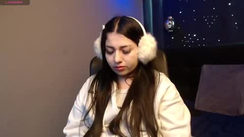 Ashley 3 online show from March 2025 11:40:01 AM