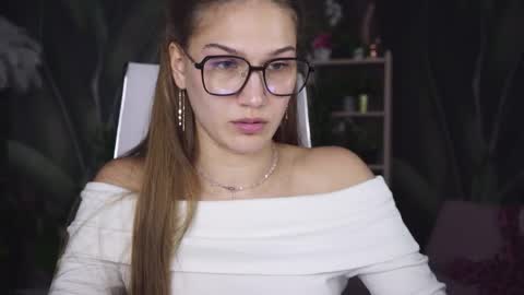 Snapshot of sweety_emilya chatting on May 2026 09:26:02 AM Emily online show from May 2026 09:26:02 AM