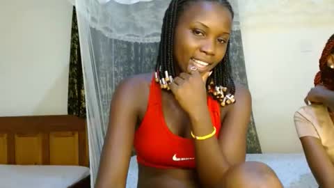 Snapshot of sweety_spixxy chatting on April 2026 05:52:01 AM Dolly online show from April 2026 05:52:01 AM
