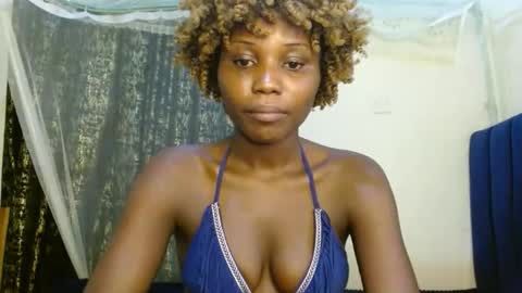 Snapshot of sweety_spixxy chatting on May 2026 10:21:01 AM Dolly online show from May 2026 10:21:01 AM