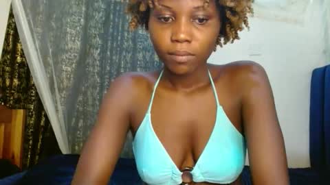 Snapshot of sweety_spixxy chatting on May 2026 06:21:02 AM Dolly online show from May 2026 06:21:02 AM