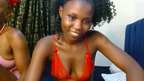 Snapshot of sweety_spixxy chatting on May 2026 10:10:02 AM Dolly online show from May 2026 10:10:02 AM