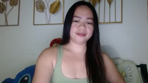 Snapshot of sweetyasian_ chatting on September 2025 02:00:01 PM stacey online show from September 2025 02:00:01 PM