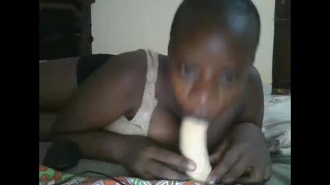 sweetyass25 online show from October 2025 05:35:02 PM