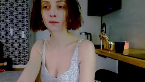 sweetycherrylove online show from April 2026 04:27:01 PM