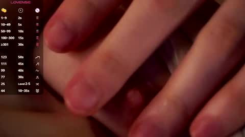 Astrid online show from April 2026 05:43:01 PM