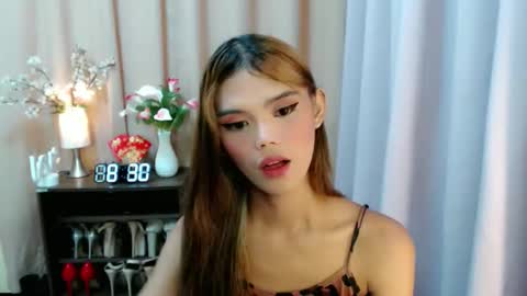 Megan online show from October 2025 12:30:02 AM
