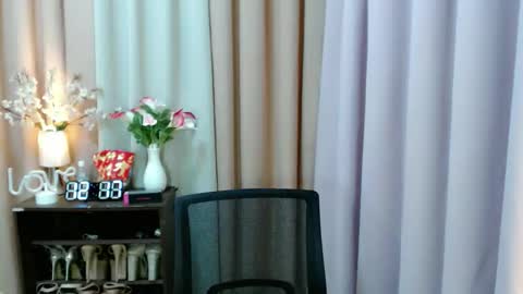 Megan online show from November 2025 04:17:02 AM