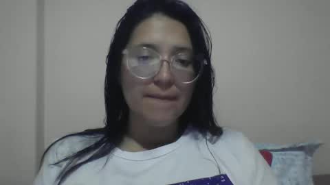 sweetyypeach online show from February 2025 03:00:02 AM