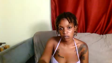 Snapshot of sweetz_candice chatting on May 2026 07:00:02 PM sweetz_candice online show from May 2026 07:00:02 PM