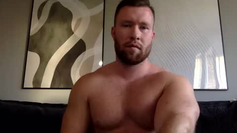 Snapshot of swekingxx chatting on November 2025 02:18:02 PM swekingxx online show from November 2025 02:18:02 PM