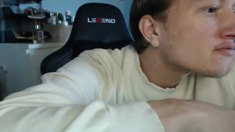 Snapshot of swetieecharm chatting on March 2026 06:52:01 AM Kat online show from March 2026 06:52:01 AM