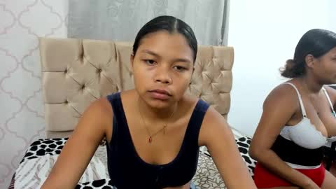 swett_mila_ online show from November 2025 11:52:02 AM