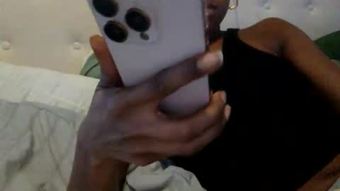 syiatonite online show from February 2026 11:09:02 PM