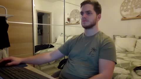 syl092 online show from January 2025 05:52:02 PM