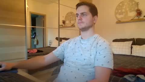 syl092 online show from January 2025 04:34:02 PM