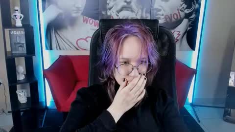 syllviareed online show from December 2025 10:00:01 AM