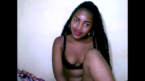 Snapshot of sylviasexy27 chatting on January 2025 02:40:02 PM sylviasexy27 online show from January 2025 02:40:02 PM