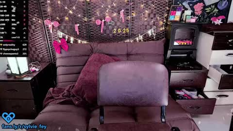 Sylvie online show from January 2025 03:40:01 AM