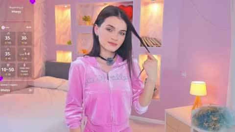 Eva online show from November 2025 07:04:02 PM