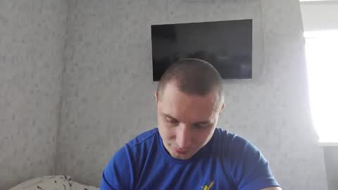 Snapshot of t30t chatting on May 2026 05:15:01 AM Den online show from May 2026 05:15:01 AM