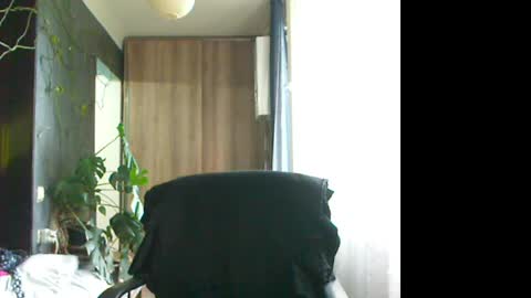 Snapshot of t_huracane chatting on May 2026 03:54:01 PM Huracane online show from May 2026 03:54:01 PM