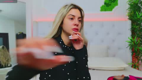 Snapshot of taahiraarabian chatting on January 2025 01:25:02 PM Arianna online show from January 2025 01:25:02 PM