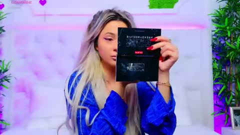 Arianna online show from November 2025 01:22:04 PM