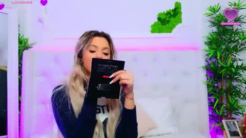 Arianna online show from January 2026 01:24:02 PM