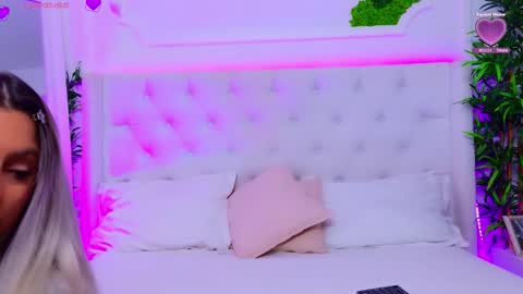 Arianna online show from January 2026 01:16:01 PM