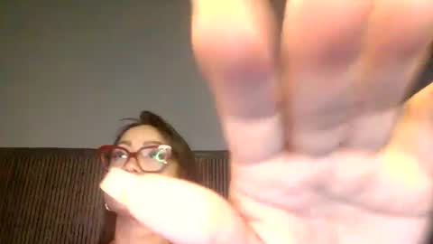 yameil online show from July 2026 10:26:01 PM