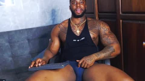 Snapshot of tairontucke chatting on December 2024 12:24:01 AM Tairon Tucke online show from December 2024 12:24:01 AM