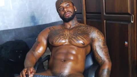 Snapshot of tairontucke chatting on December 2024 12:15:02 AM Tairon Tucke online show from December 2024 12:15:02 AM