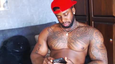 Snapshot of tairontucke chatting on December 2024 02:49:02 PM Tairon Tucke online show from December 2024 02:49:02 PM