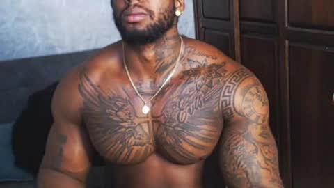 Snapshot of tairontucke chatting on December 2024 03:51:02 AM Tairon Tucke online show from December 2024 03:51:02 AM