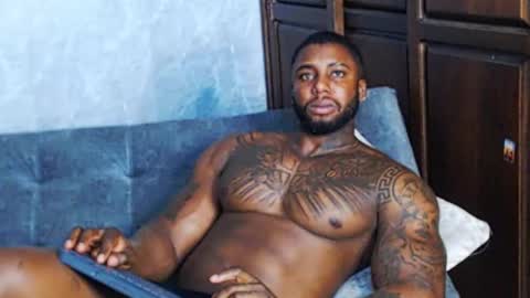 Snapshot of tairontucke chatting on December 2024 01:16:02 AM Tairon Tucke online show from December 2024 01:16:02 AM