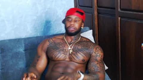 Snapshot of tairontucke chatting on December 2024 02:25:01 AM Tairon Tucke online show from December 2024 02:25:01 AM