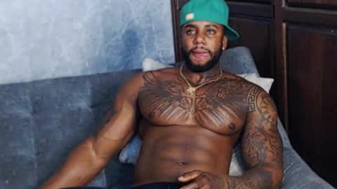 Snapshot of tairontucke chatting on January 2025 06:52:02 AM Tairon Tucke online show from January 2025 06:52:02 AM