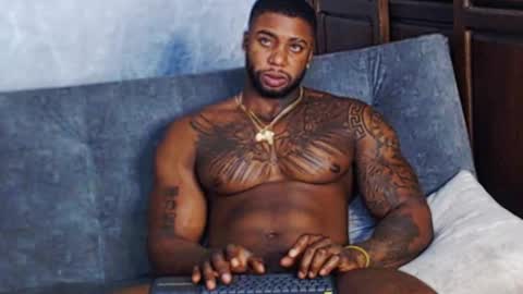 Snapshot of tairontucke chatting on January 2025 08:57:02 AM Tairon Tucke online show from January 2025 08:57:02 AM