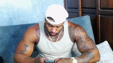 Snapshot of tairontucke chatting on January 2025 01:02:01 AM Tairon Tucke online show from January 2025 01:02:01 AM