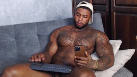 Snapshot of tairontucke chatting on January 2025 03:34:02 AM Tairon Tucke online show from January 2025 03:34:02 AM