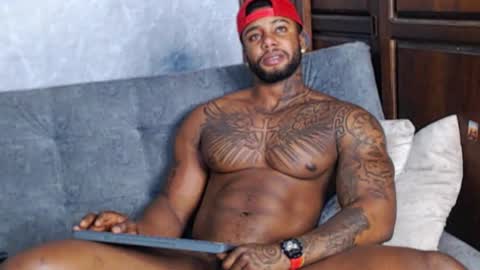 Snapshot of tairontucke chatting on January 2025 11:45:01 PM Tairon Tucke online show from January 2025 11:45:01 PM