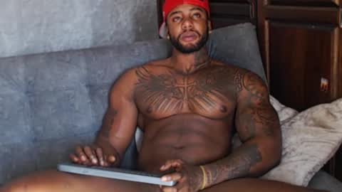 Snapshot of tairontucke chatting on January 2025 01:42:02 PM Tairon Tucke online show from January 2025 01:42:02 PM