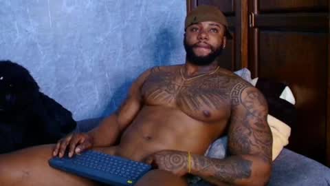 Snapshot of tairontucke chatting on March 2025 07:19:02 AM Tairon Tucke online show from March 2025 07:19:02 AM