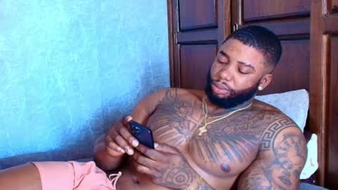 Snapshot of tairontucke chatting on March 2025 02:10:02 PM Tairon Tucke online show from March 2025 02:10:02 PM