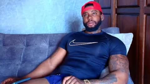 Snapshot of tairontucke chatting on March 2025 02:40:01 PM Tairon Tucke online show from March 2025 02:40:01 PM