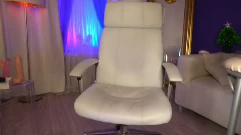 Margo online show from December 2024 04:47:02 PM