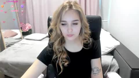 Taisia online show from February 2026 09:08:02 AM