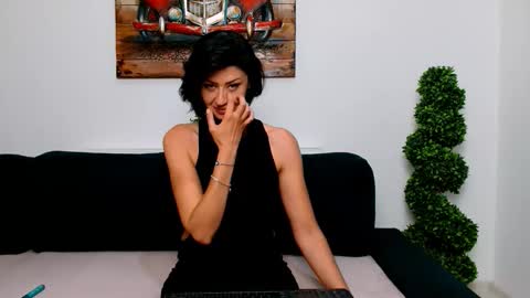 Taissa1 online show from September 2025 09:30:01 PM