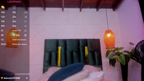 Taissa online show from March 2025 10:08:02 AM